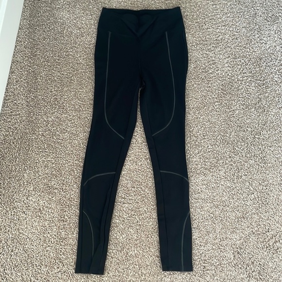 High Rise Black Rayon Stretch Leggings from Express - Picture 2 of 5